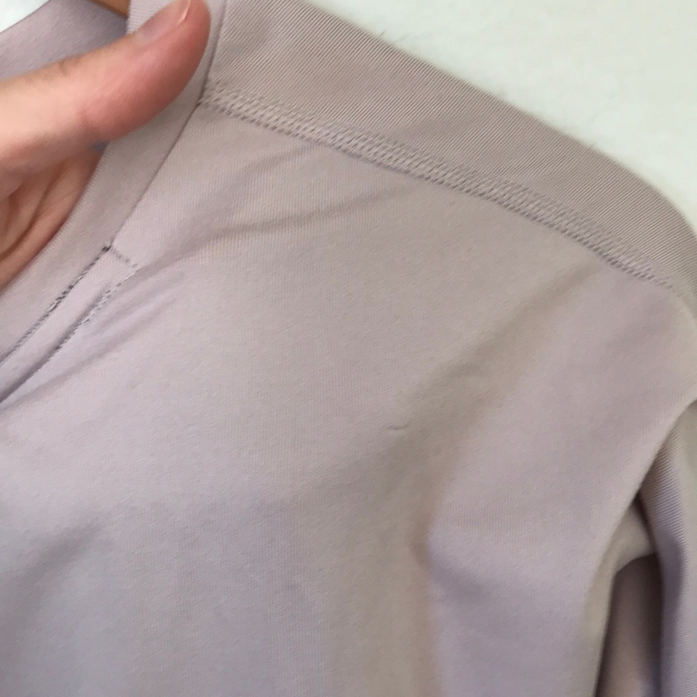 SOLD Nike running shirt - Picture 11 of 12